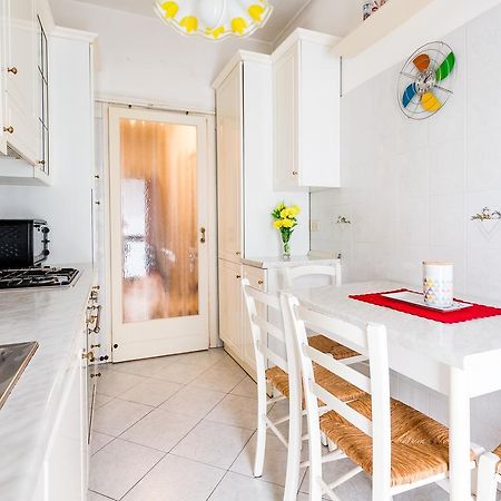 Appartamento Alessia'S Flat- Darsena Porta Genova M2 Milano Esterno foto