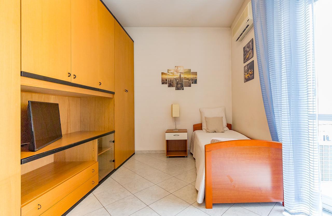 Appartamento Alessia'S Flat- Darsena Porta Genova M2 Milano Esterno foto