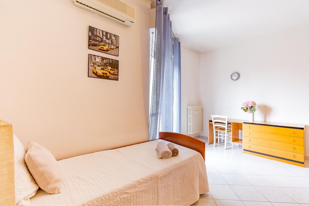 Appartamento Alessia'S Flat- Darsena Porta Genova M2 Milano Esterno foto